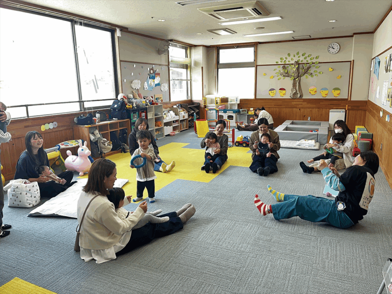 天気を気にせずのびのび遊べる、池田町の子育て支援施設がオープン!