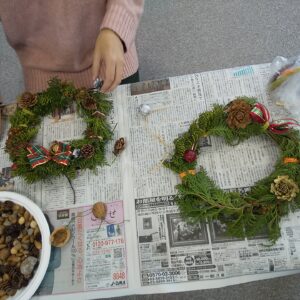 ゆっくりおさんぽ工作「森と木の実とクリスマス」