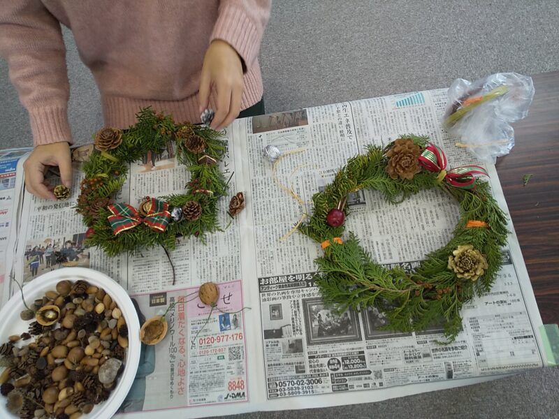 ゆっくりおさんぽ工作「森と木の実とクリスマス」