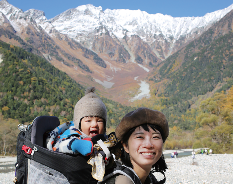 【子どもとお山歩12ヵ月】カラマツの黄葉の中を歩きに。〜vol.8 上高地〜